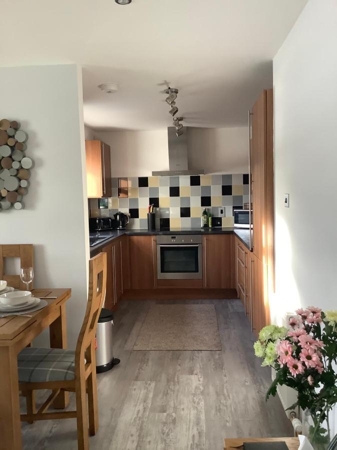 37 Farraline Court, City Centre Apartment Інвернесс Екстер'єр фото